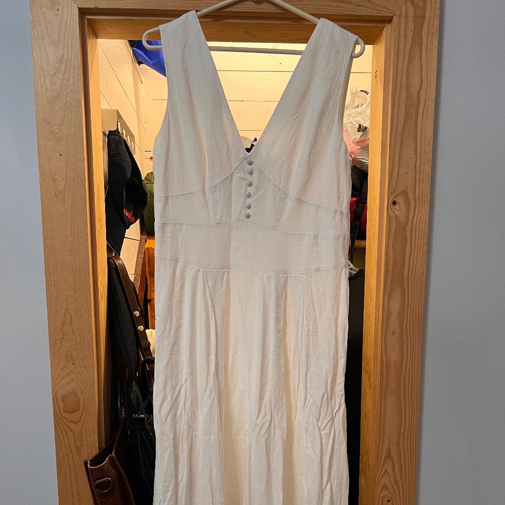Banana republic factory white linen dress size 6 NWT
